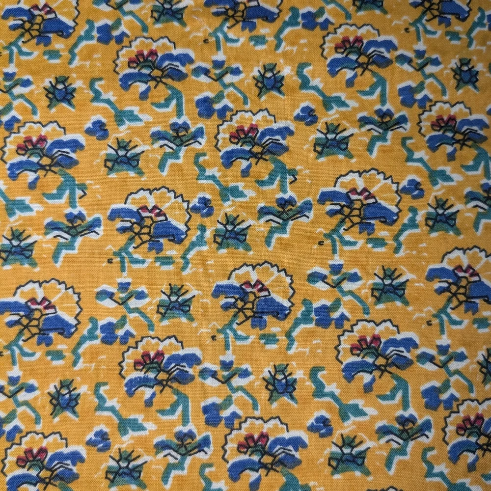 WIlliams Sonoma Blue and yellow floral placement set of 8